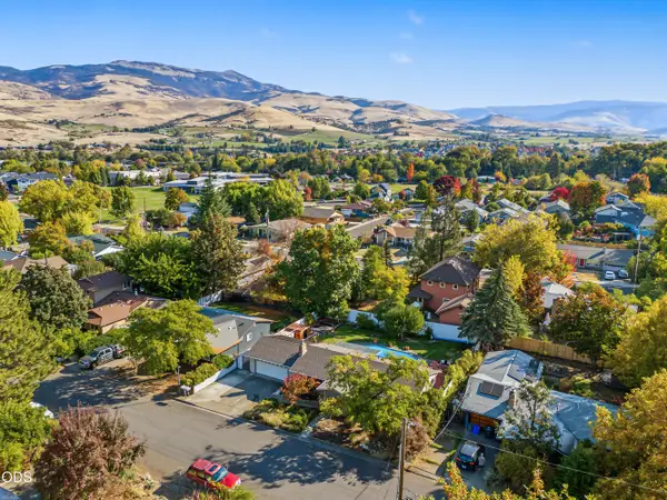 482 Drager Street, Ashland, OR 97520