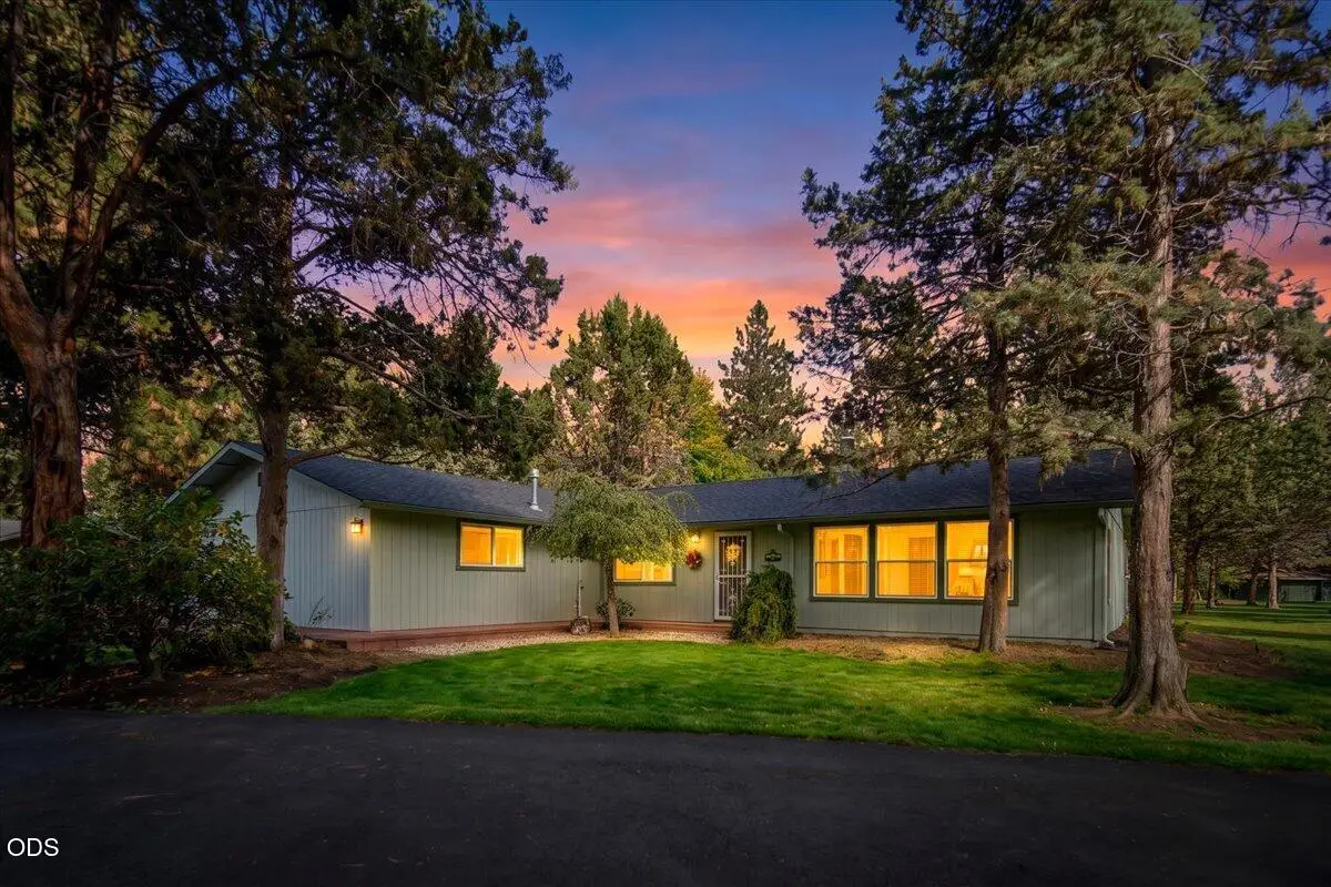 20757 Saint George Court, Bend, OR 97702 - #1