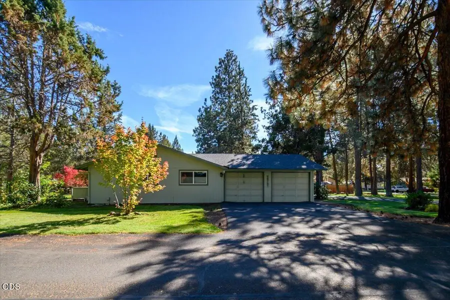 20757 Saint George Court, Bend, OR 97702 - #3