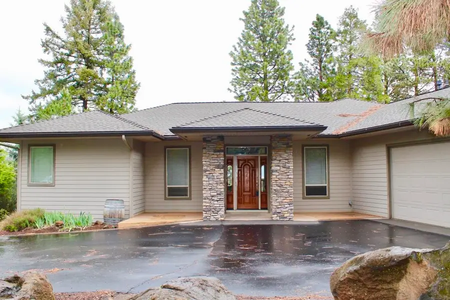 11547 Kestrel Road, Klamath Falls, OR 97601 - #2