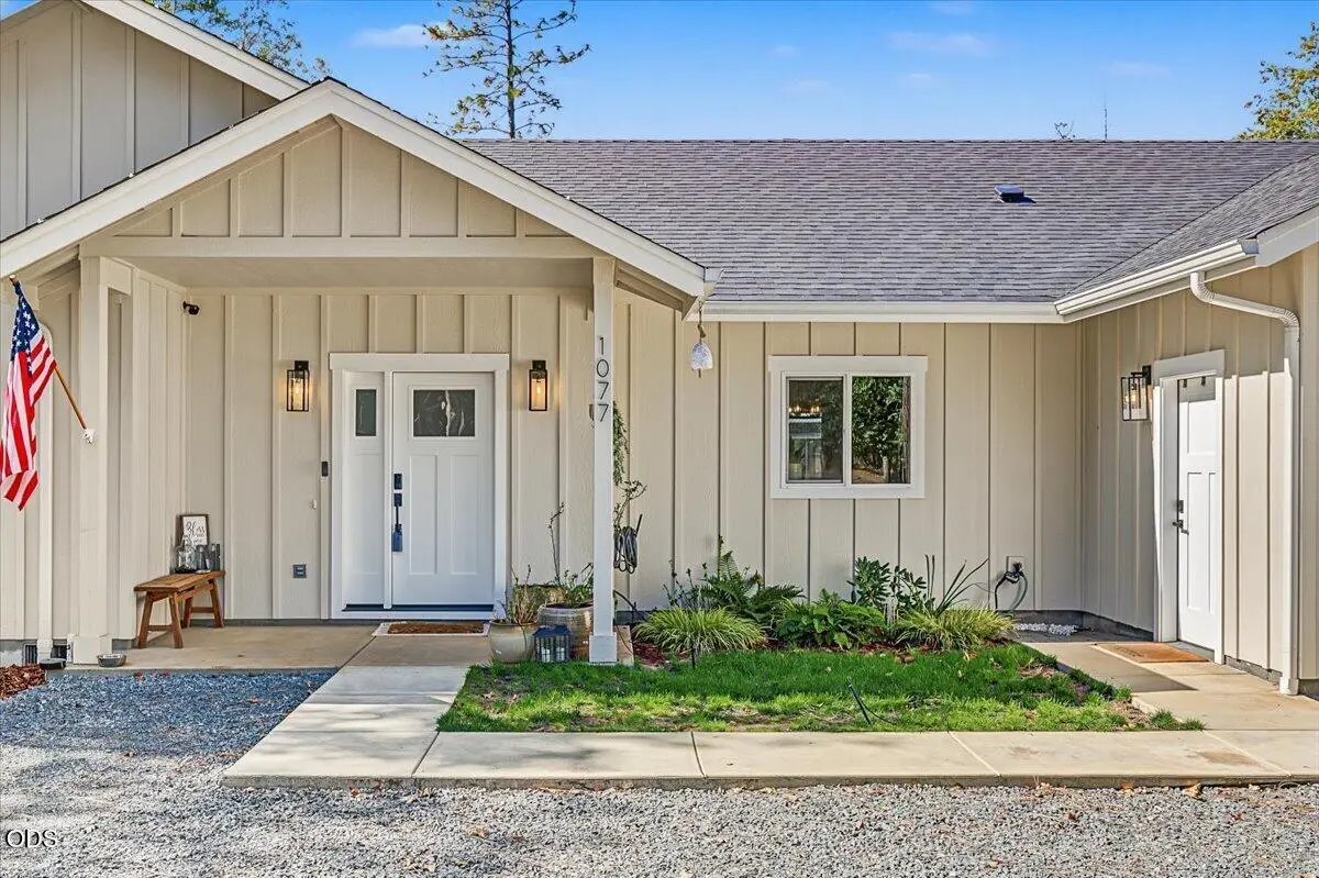 1077 Ellison Loop, Merlin, OR 97532 - #1