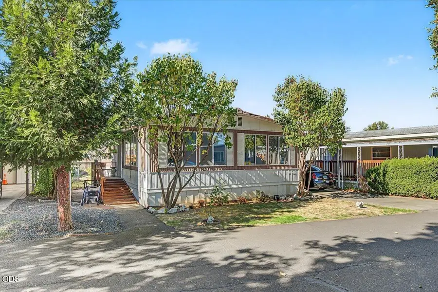 335 Beechwood Drive, Grants Pass, OR 97526 - #3