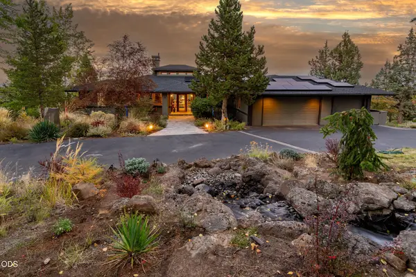 885 NW Chelsea Loop, Bend, OR 97703