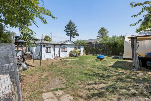 844 NE Johnson Street, Myrtle Creek, OR 97457