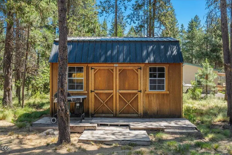 56252 Comet Drive, Bend, OR 97707 - #3