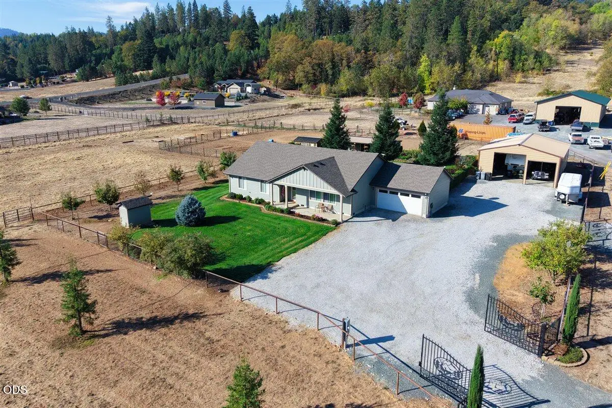 5786 Riverbanks Road, Grants Pass, OR 97527 - #1