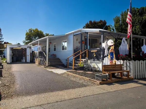 2385 Table Rock Road #SPC 109, Medford, OR 97501