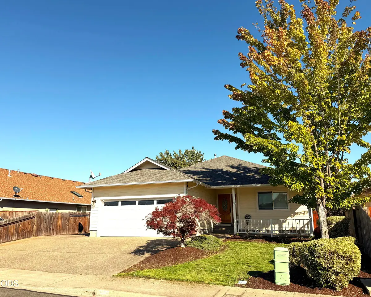 527 SW Wagner Meadows Drive, Grants Pass, OR 97526 - #1