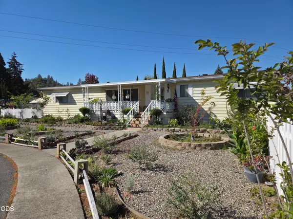 1094 Lee Roze Lane, Grants Pass, OR 97527