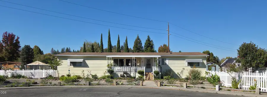 1094 Lee Roze Lane, Grants Pass, OR 97527 - #3