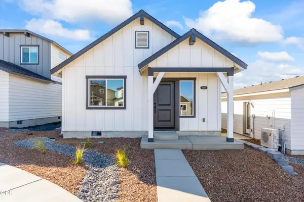 3984 SW Obsidian Place #139, Redmond, OR 97756