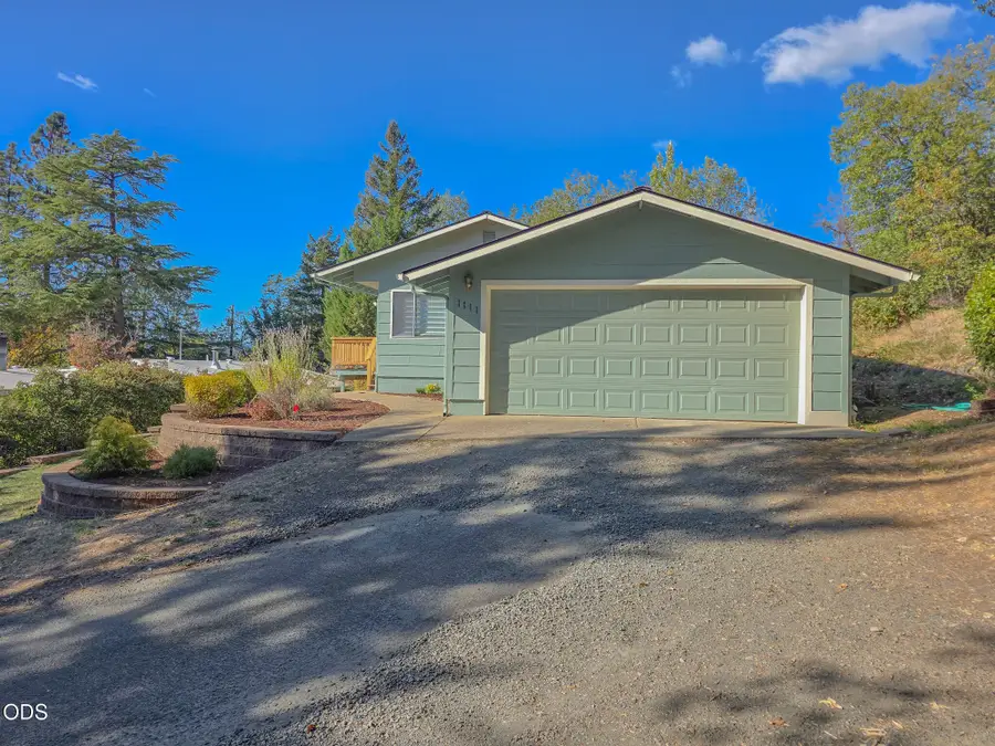 1111 NE Beacon Drive, Grants Pass, OR 97526 - #2