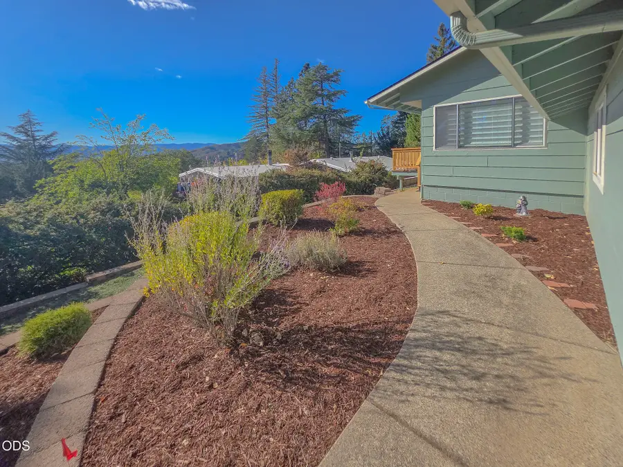1111 NE Beacon Drive, Grants Pass, OR 97526 - #3