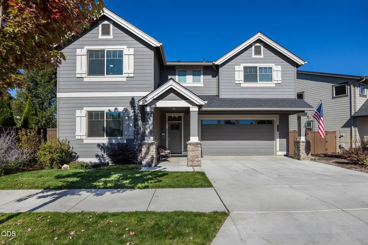 4395 SW 36th Street, Redmond, OR 97756 - #1