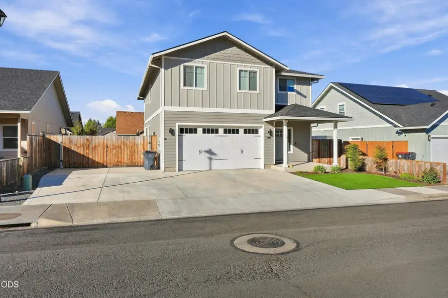 213 Samuel Lane Loop Road, Phoenix, OR 97535 - #3