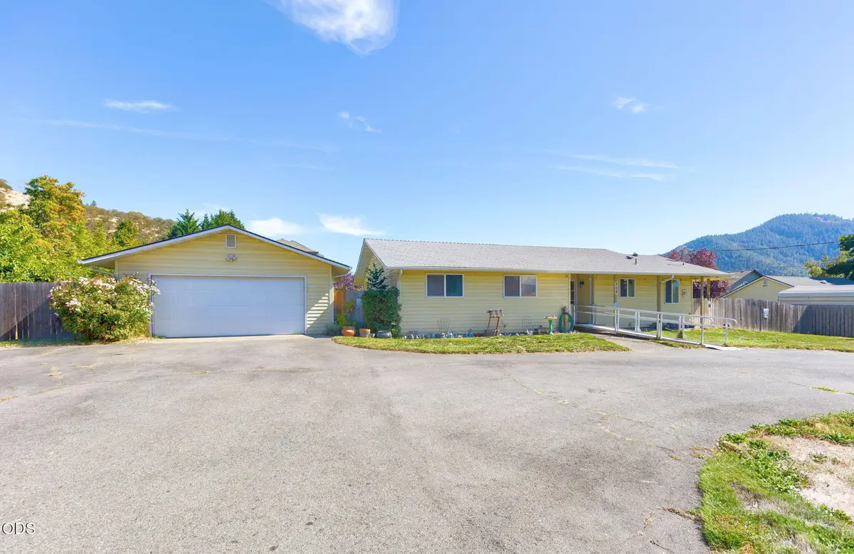 309 NE Terry Lane, Grants Pass, OR 97526 - #1