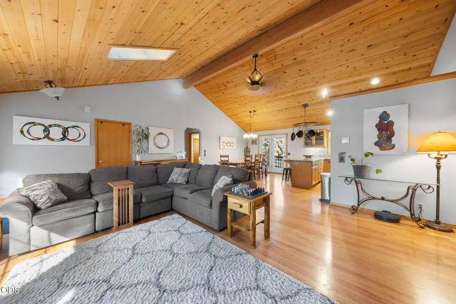 69660 Omaha Road, Sisters, OR 97759 - #2