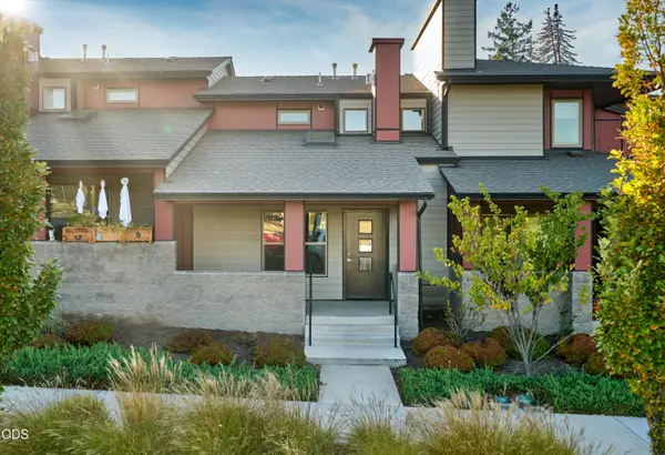 25 S Mountain Avenue, Ashland, OR 97520