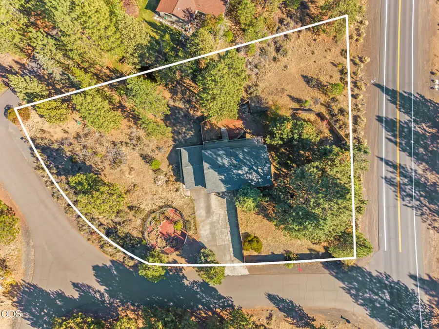 60586 Ridge Heights, Bend, OR 97702 - #3