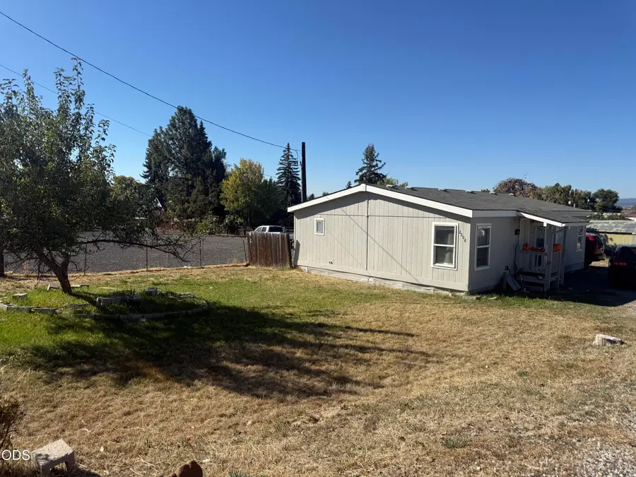 2200 Patterson Street, Klamath Falls, OR 97603 - #3