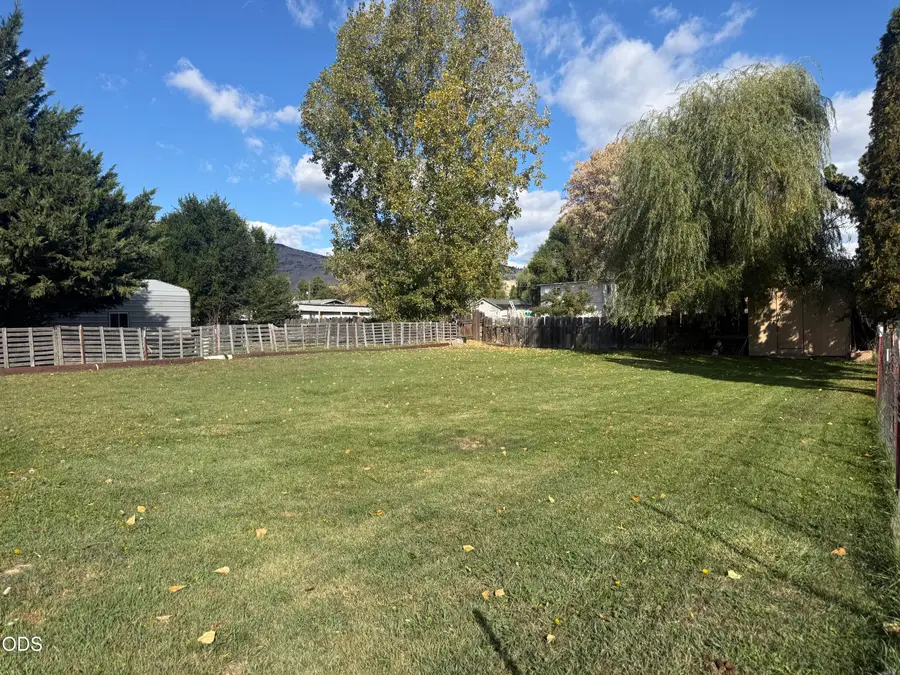 2025 Fargo Street, Klamath Falls, OR 97603 - #3