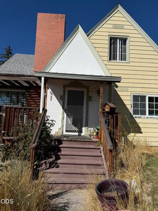 2053 Lawrence Street, Klamath Falls, OR 97601
