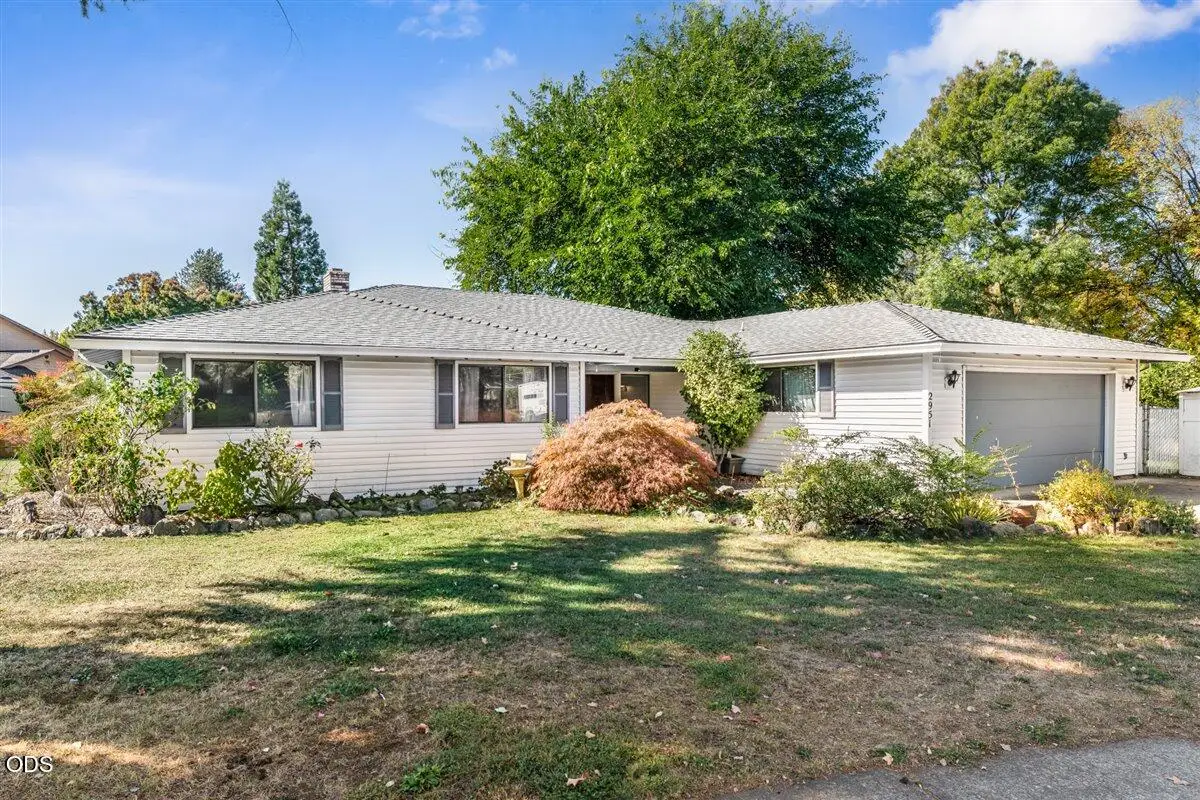 2951 Barclay Road, Medford, OR 97504 - #1