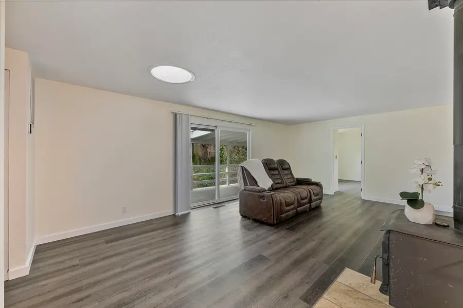 107 Marie Circle, Rogue River, OR 97537 - #3