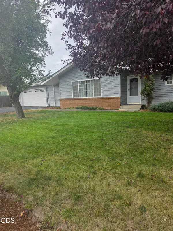 3206 Raymond Street, Klamath Falls, OR 97603