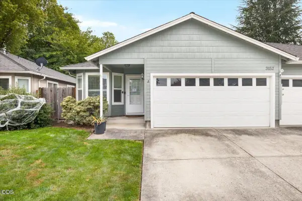 3152 Forest Hills Drive, Medford, OR 97504