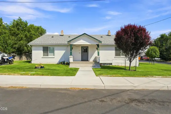 418 SW G Street, Madras, OR 97741