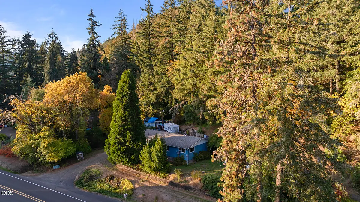 1725 State Highway 38, Drain, OR 97435 - #1