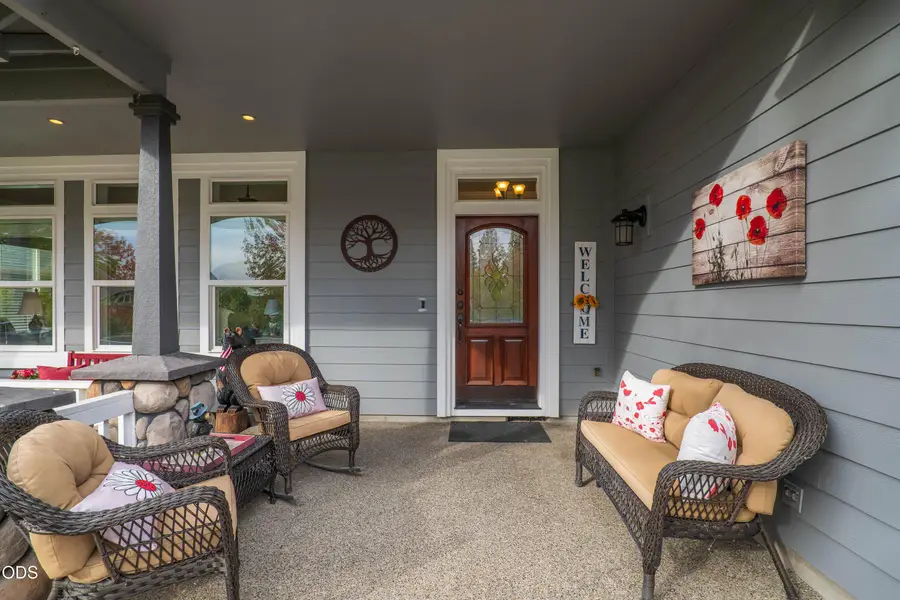 308 SW Hudson Lane, Grants Pass, OR 97526 - #3