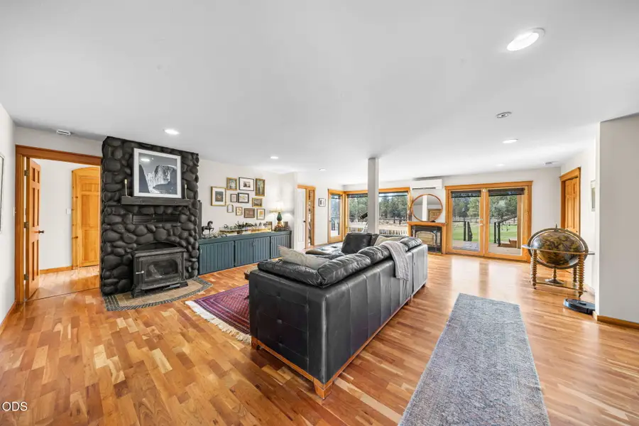 68830 Chestnut Drive, Sisters, OR 97759 - #3