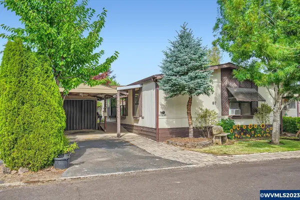 1307 S Water (#40) St, Silverton, OR 97381