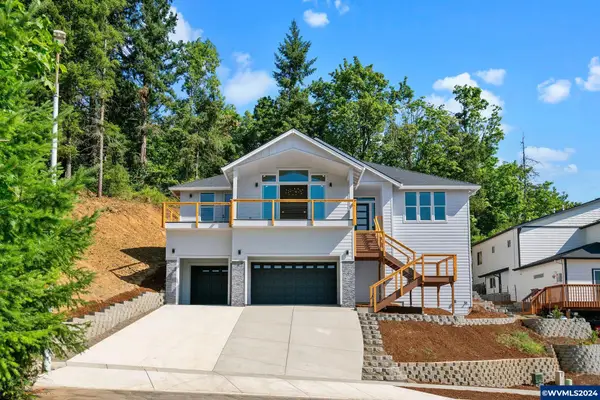 812  Hawk Dr, Silverton, OR 97381