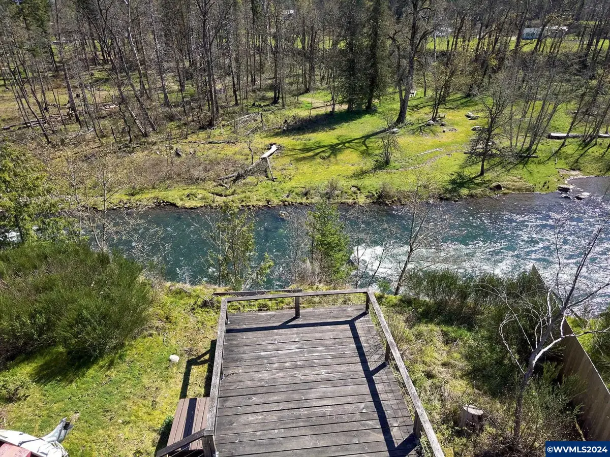 231  Dogwood Dr, Gates, OR 97346 - Image #1