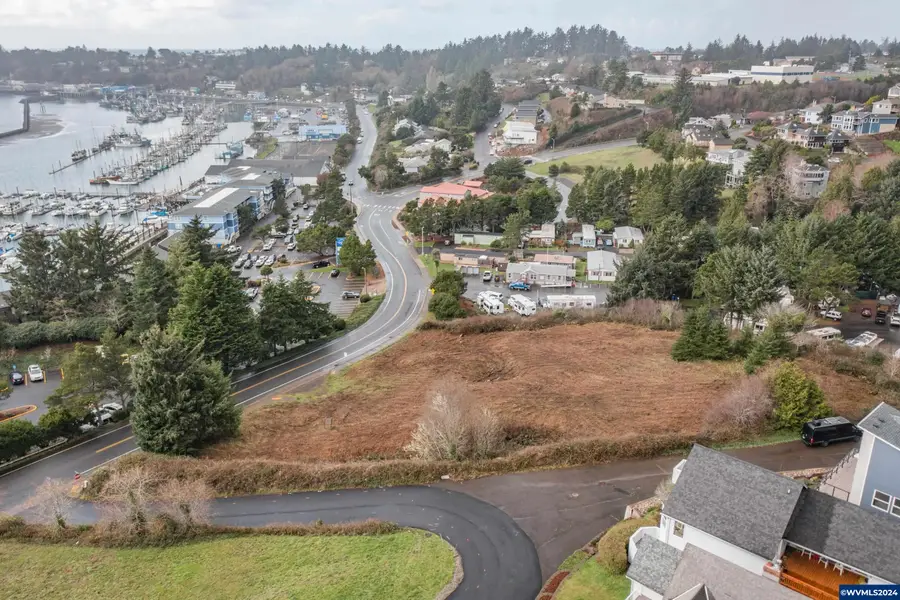 1005 SE Bay Bl, Newport, OR 97365 - #2