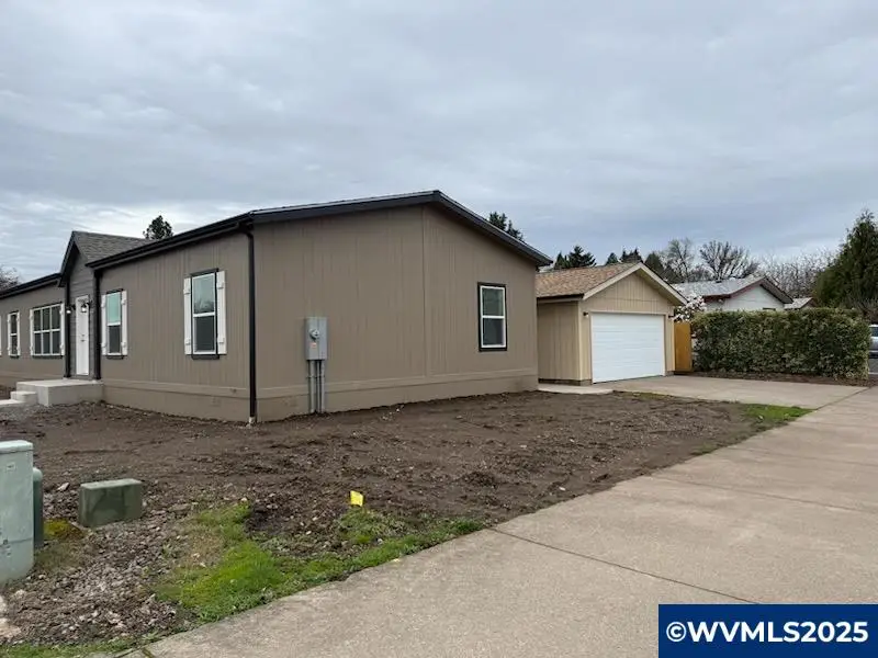 2544  Rosebay St, Eugene, OR 97402 - Image #2