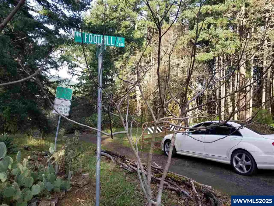 2655 NW Foothill Dr, Corvallis, OR 97330 - Image #3