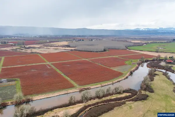 78384  Collins Rd, Clatskanie, OR 97016