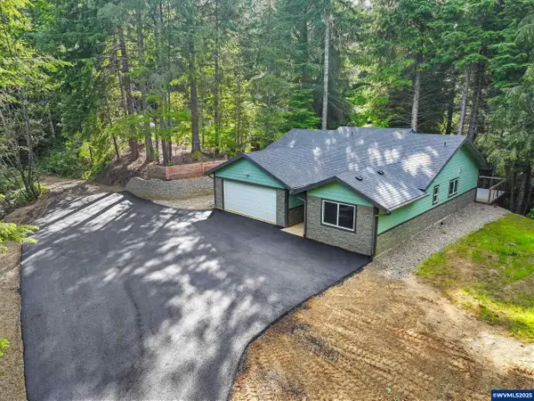 3684  Salmon River Hwy, Otis, OR 97368