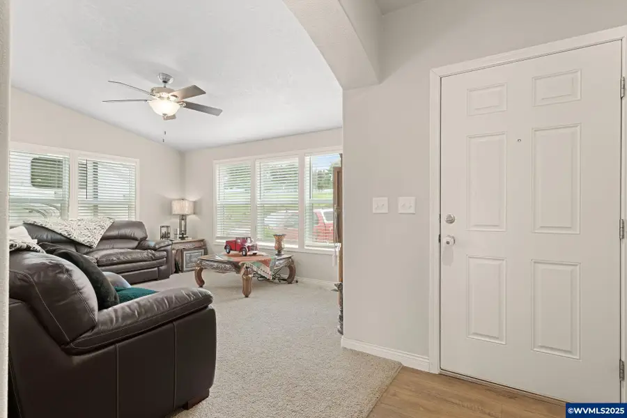 4285  Edison Rd NE, Silverton, OR 97381 - Image #3