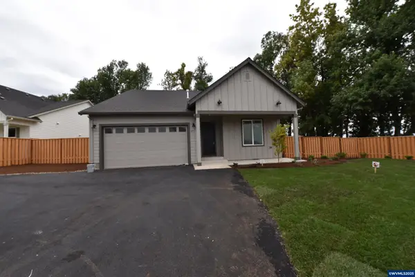 871  Oakleaf Wy, Silverton, OR 97381