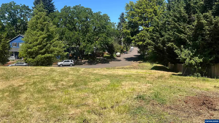 3240  Cooke St S, Salem, OR 97302 - Image #2