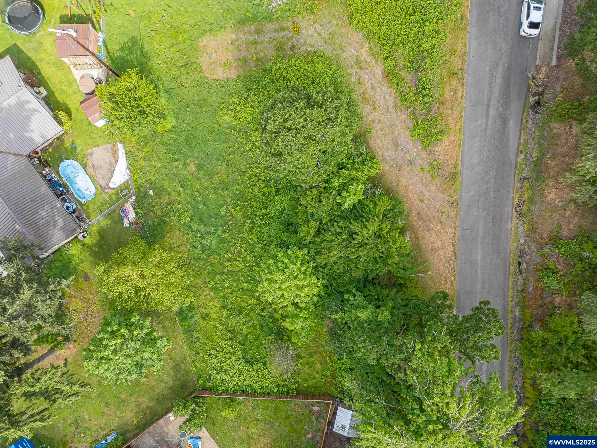 1107 N Scenic View Dr, Stayton, OR 97383 - #1