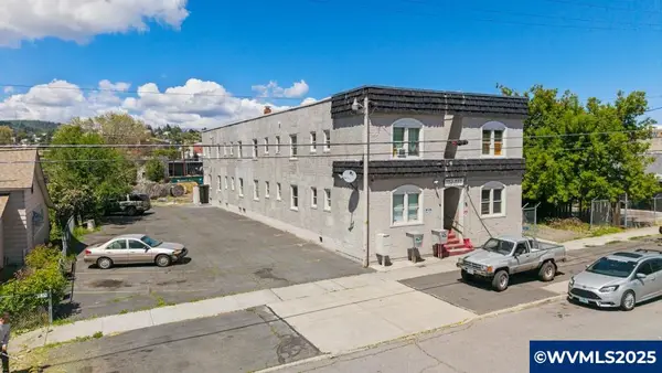 224 S Broad (A - W) St, Klamath Falls, OR 97601