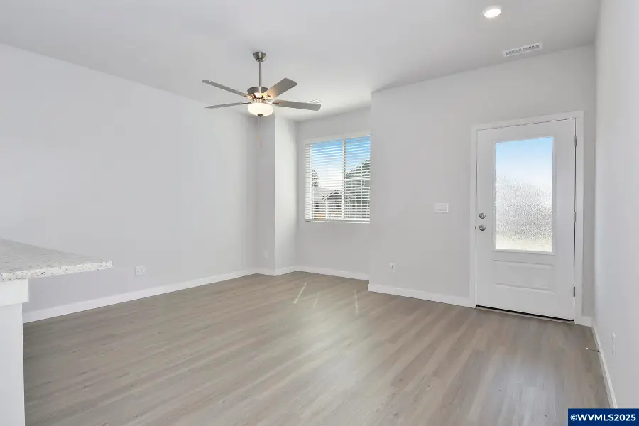 1215  Parkside Av, Woodburn, OR 97071 - Image #2