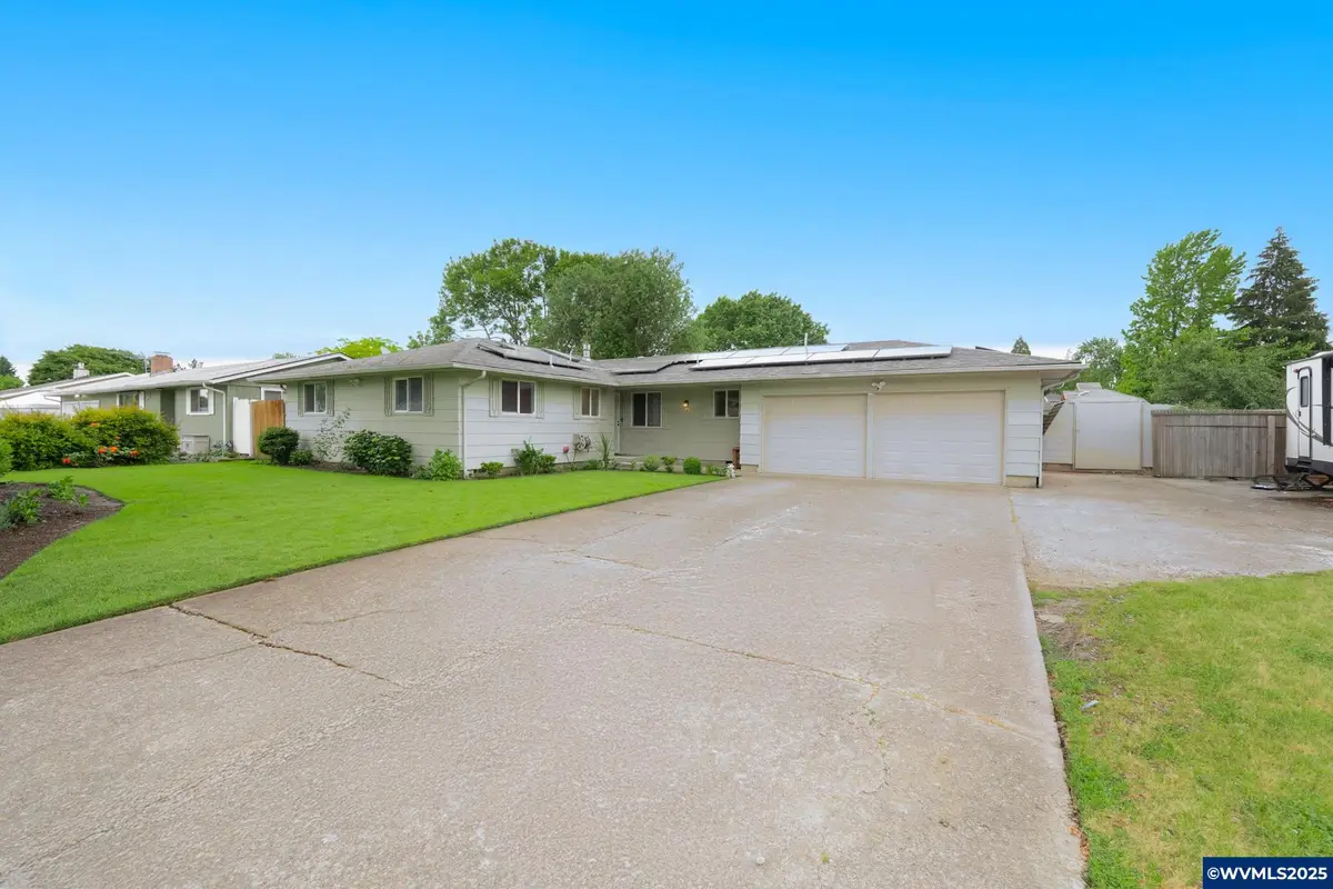 446  44th Av, Salem, OR 97317 - Image #1