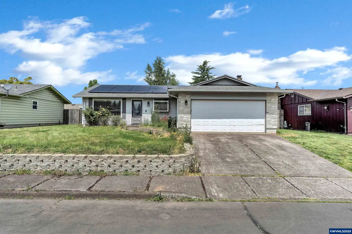 4729  Lariat Ct, Salem, OR 97305 - Image #1